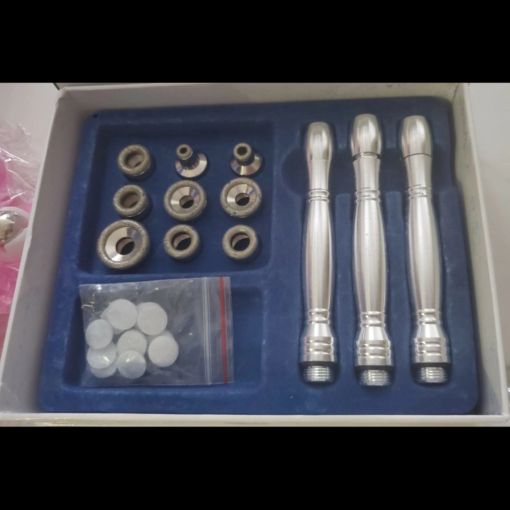 MICRODERM ABRASION TIGHTENING BEAUTY DEVICE - Picture 2 of 5